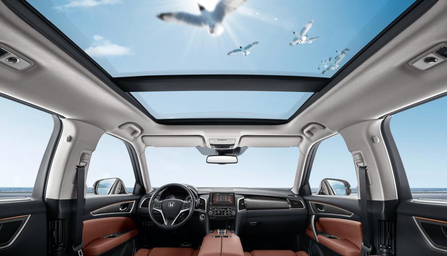 Интерьер Honda Avancier 2020 года  (фото 3 из 17)